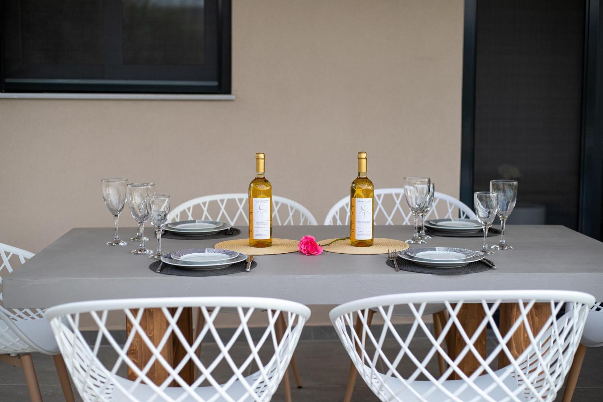 Onar - Luxury Villas อาร์กอสโตลี ภายนอก รูปภาพ
