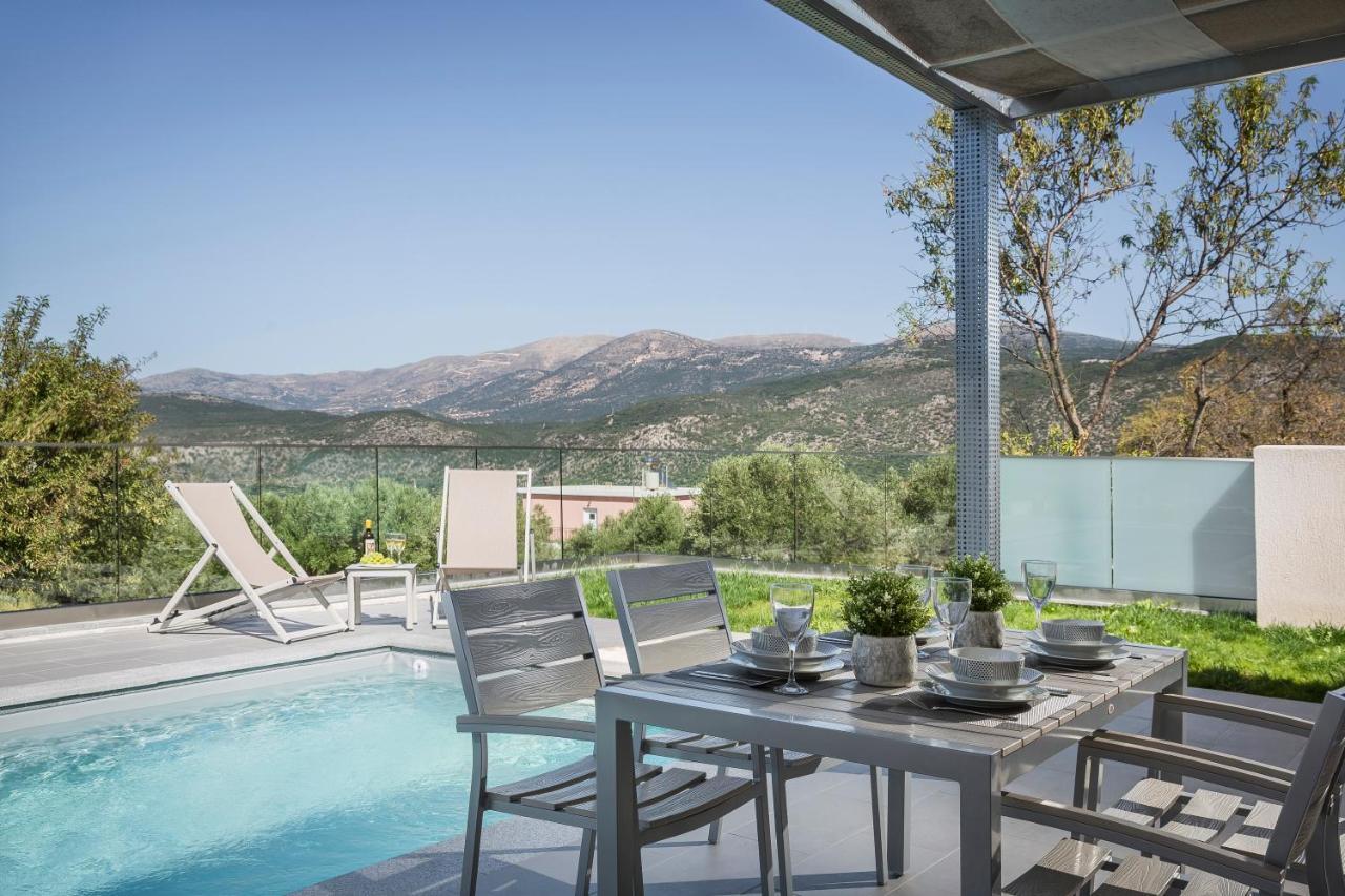Onar - Luxury Villas อาร์กอสโตลี ภายนอก รูปภาพ